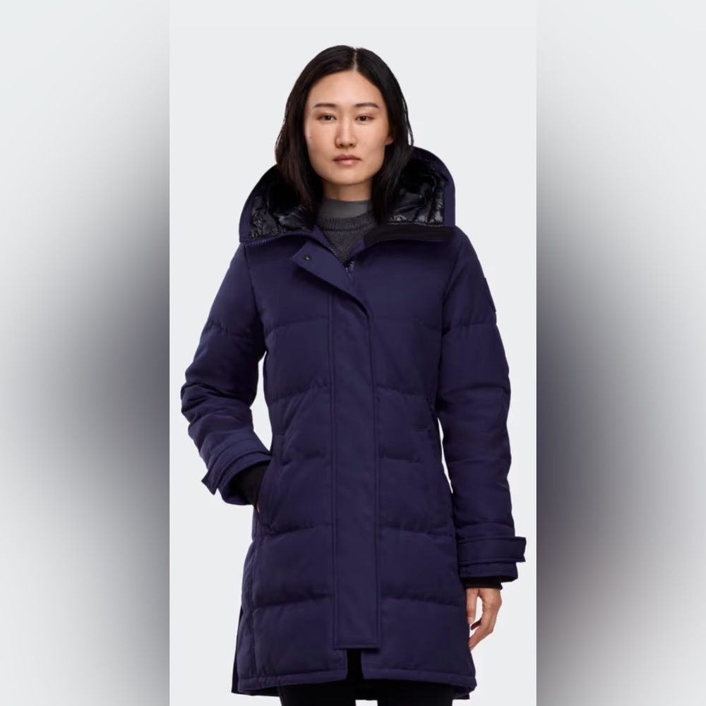 Canada Goose Shelburne Parka Tonal Label.